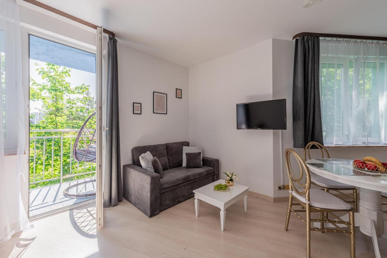 Apartament Z Balkonem Lazur 250M Od Morza 코워브제크 외부 사진